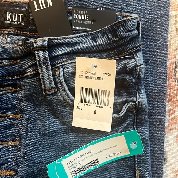 NEVER WORN Kut From The Kloth jeans! Skinny high ride distressed button front. - Picture 2 of 12